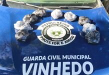 GCM de Vinhedo apreende mais de 1,2 mil microtubos de cocaína no Jardim Eldorado
